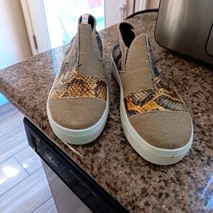 Unbranded Womens Snakeskin Leopard Pattern Size 8/8.5